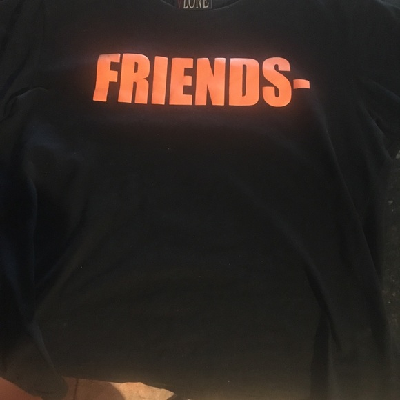 Vlone T Shirt *First orginal friends shirt*